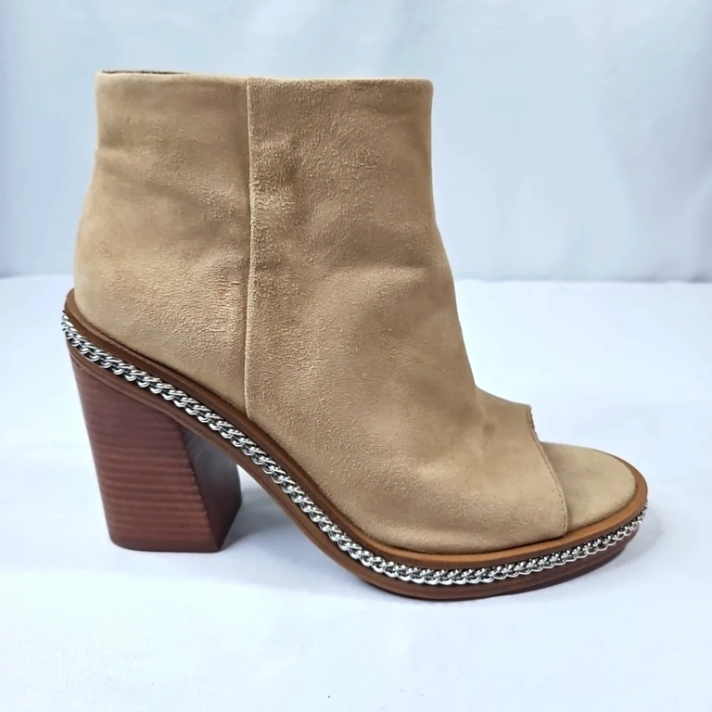 Vince Camuto Bitnny Tan Suede Chain Peep-Toe ankle heel Booties Size 7